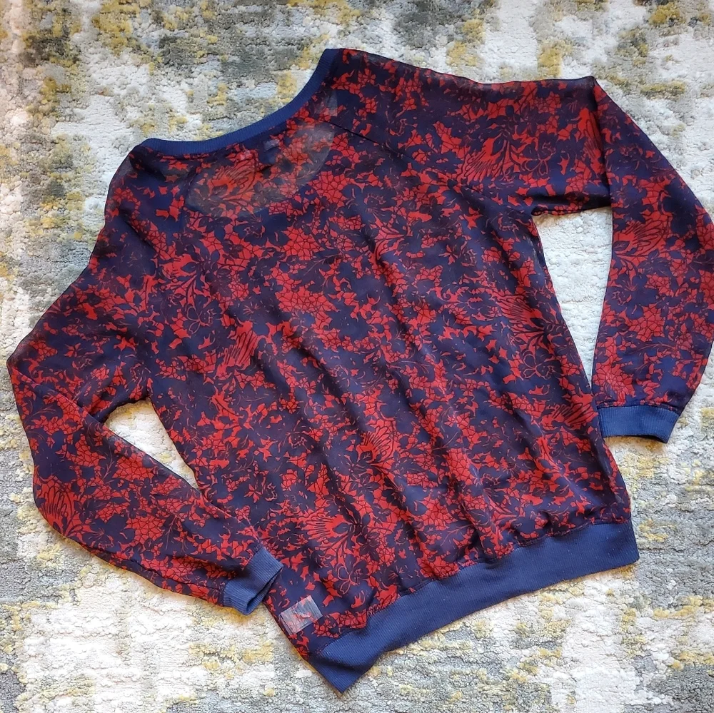 Mason + Mackenszie Navy Sheer Blouse - Picture 2 of 8